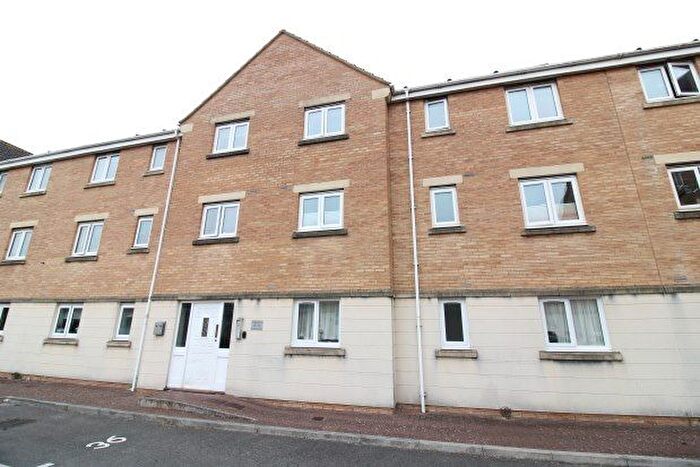 2 Bedroom Flat To Rent In Macfarlane Chase, Weston-Super-Mare, BS23