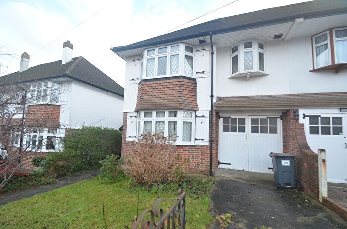 3 Bedroom Semi Detached House For Sale In Devonshire Way, Shirley, Croydon, CR0