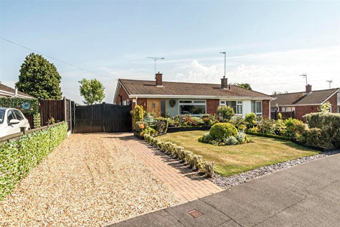2 Bedroom Semi-Detached Bungalow For Sale In Gibson Drive, Rugby, CV21