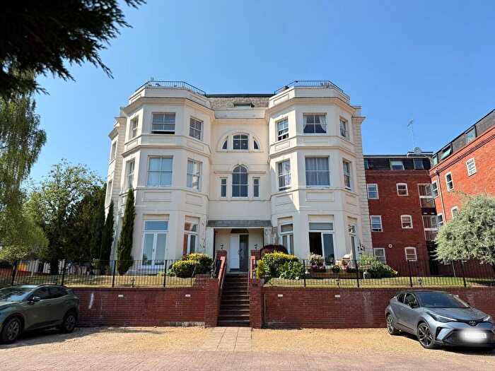 1 Bedroom Apartment For Sale In Kenilworth Hall, Bridge Street, Kenilworth, CV8