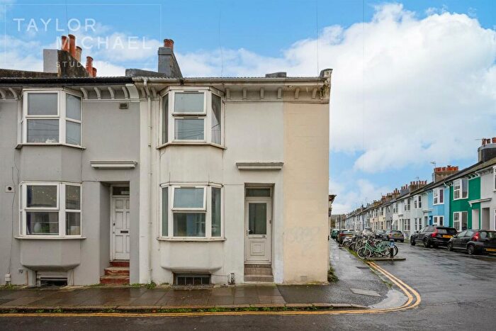 3 Bedroom Terraced House To Rent In St. Pauls Street, Brighton, BN2