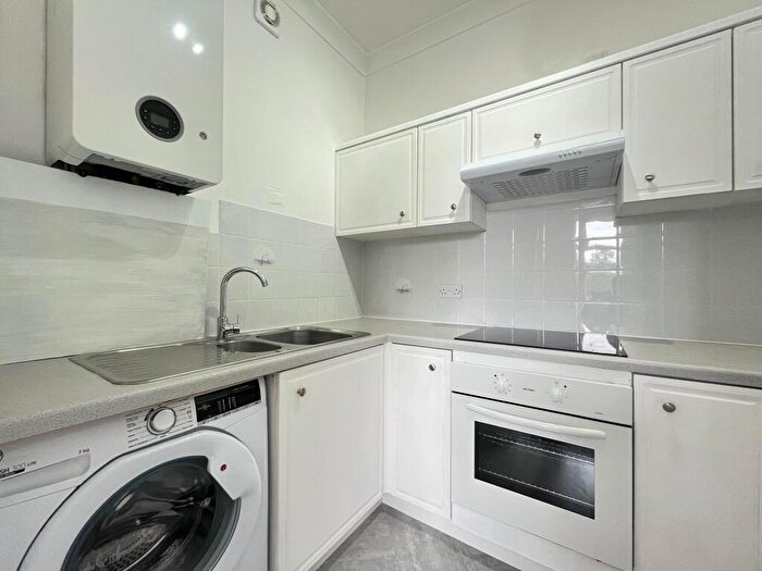 1 Bedroom Flat To Rent In Gordon Road, Bournemouth, BH1