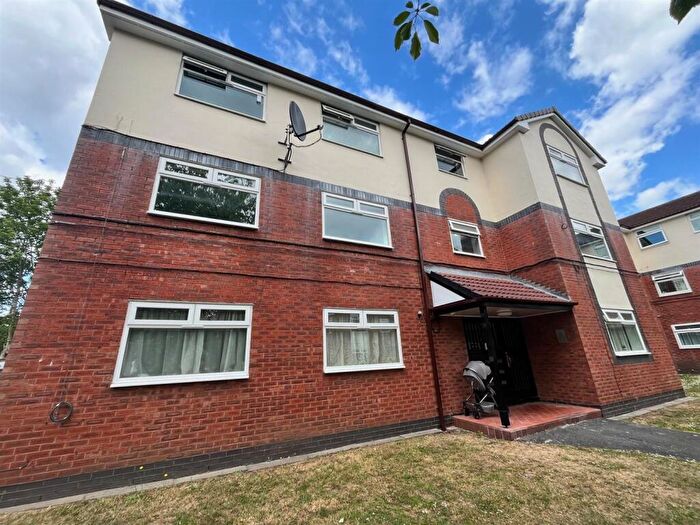 2 Bedroom Flat To Rent In Constance Gardens, Salford, M5