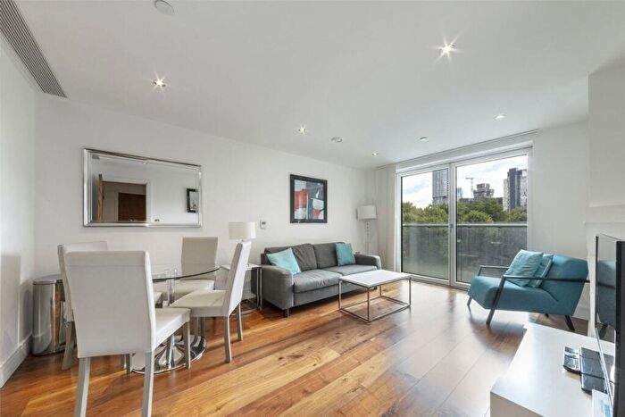 1 Bedroom Flat For Sale In Lincoln Plaza, Canary Wharf, E14