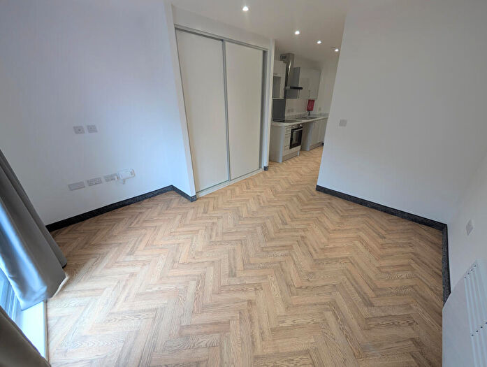 1 Bedroom Flat To Rent In Fleet Court, LE1