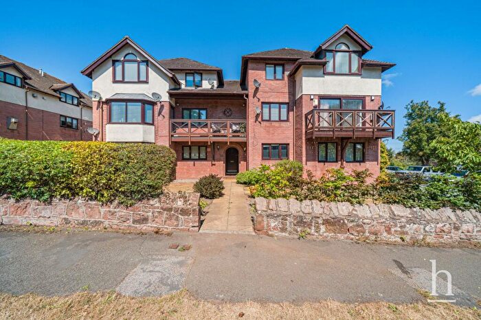 3 Bedroom Flat For Sale In Grange Cross Hey, West Kirby, CH48
