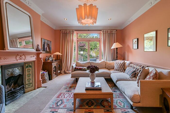 4 Bedroom Property To Rent In Goldsmith Avenue, W3