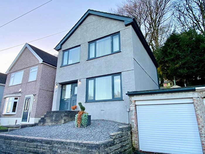 3 Bedroom Detached House For Sale In Trewyddfa Road, Morriston, Swansea, City And County Of Swansea., SA6