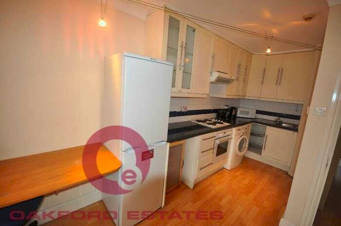 2 Bedroom Flat To Rent In Drummond Street, Euston, NW1
