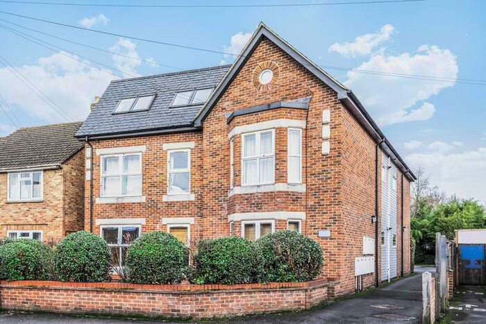 2 Bedroom Apartment To Rent In Temple Heights, East Oxford, OX4