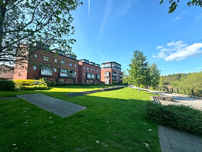 2 Bedroom Property To Rent In Cable Place, Leeds, LS10