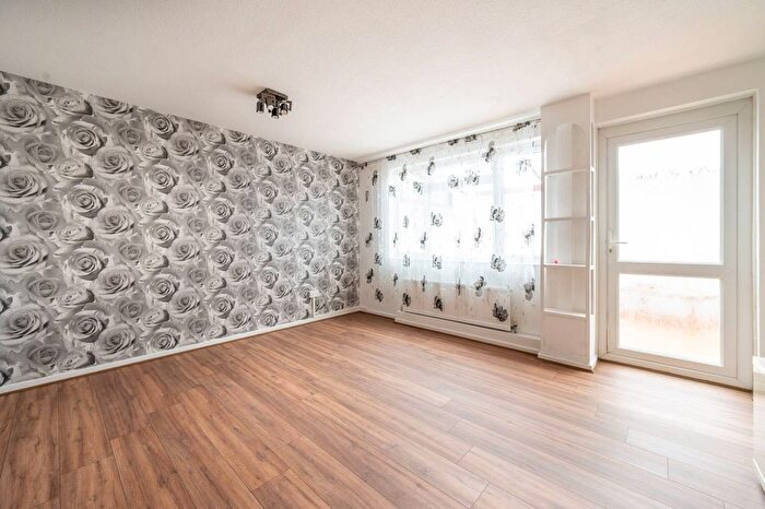 3 Bedroom Terraced House To Rent In Gibbins Road, Stratford, London, E15