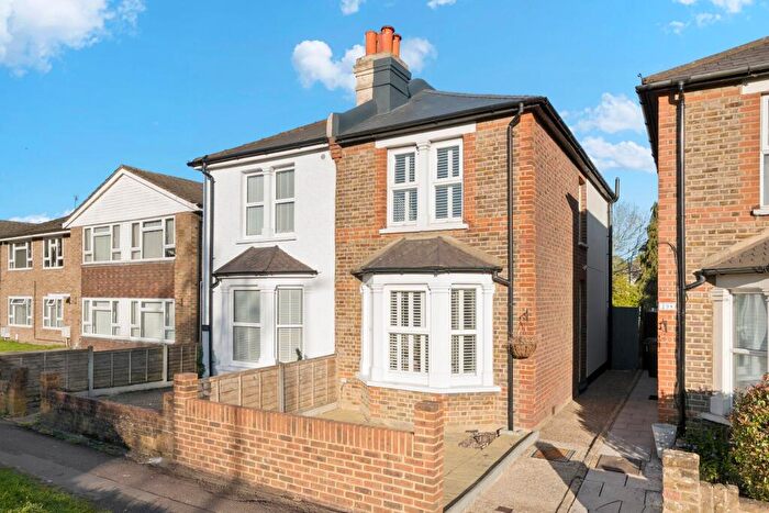 2 Bedroom Semi Detached House To Rent In Kingston Road, Leatherhead, KT22