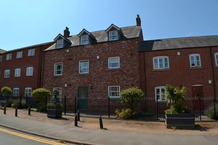 2 Bedroom Flat To Rent In Hinckley Road, Burbage, Hinckley, LE10