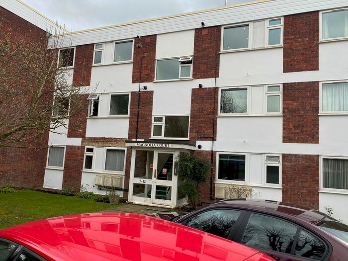 2 Bedroom Flat To Rent In Woodside Grange Road, Woodside Park, N12