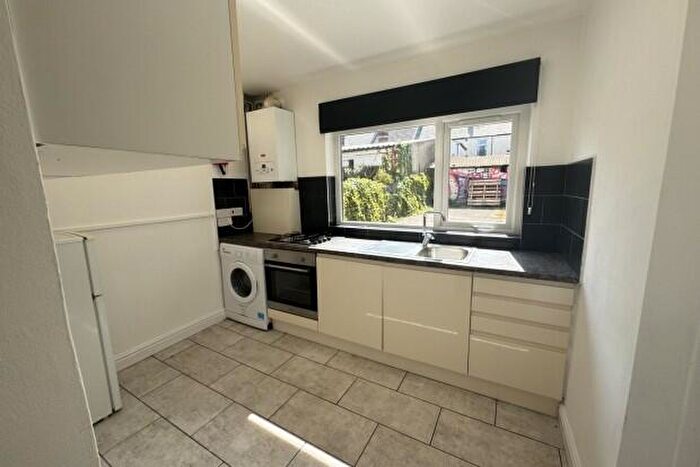 1 Bedroom Flat To Rent In Broadway Cardiff, CF24