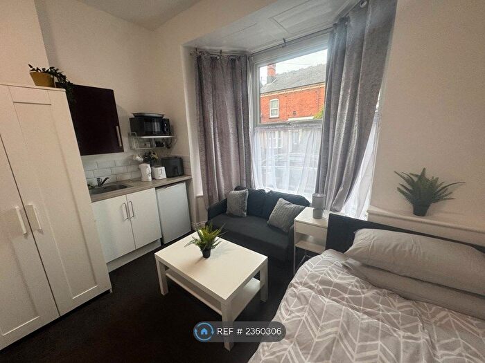 7 Bedroom Terraced House To Rent In Westbourne Street, WS4