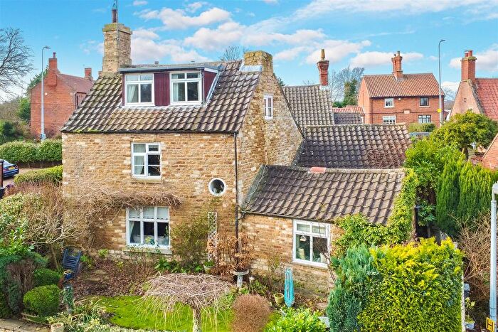 2 Bedroom Detached House For Sale In Low Road, Manthorpe, Grantham, NG31