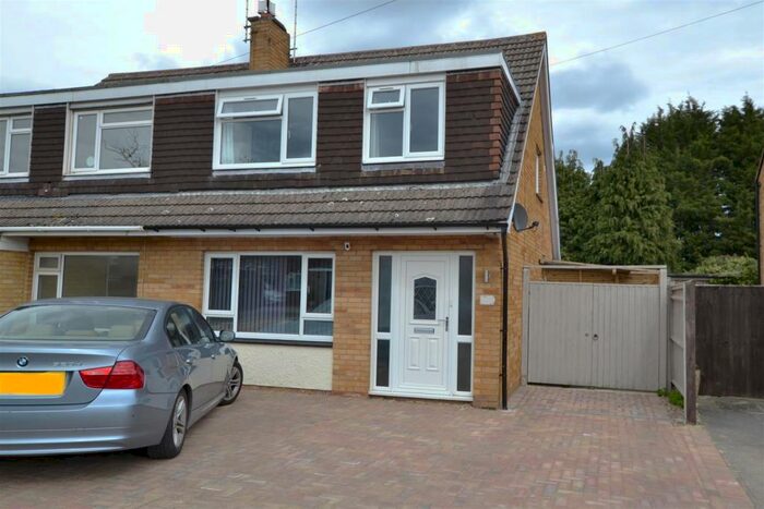 3 Bedroom Semi-Detached House To Rent In Caernarvon Road, Hatherley, Cheltenham, GL51