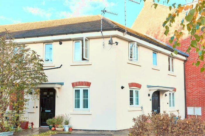 2 Bedroom Flat To Rent In Alderman Close, Beeston, Nottingham, NG9