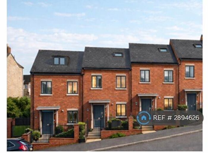 3 Bedroom Terraced House To Rent In Yelvertoft Road, Northampton, NN2