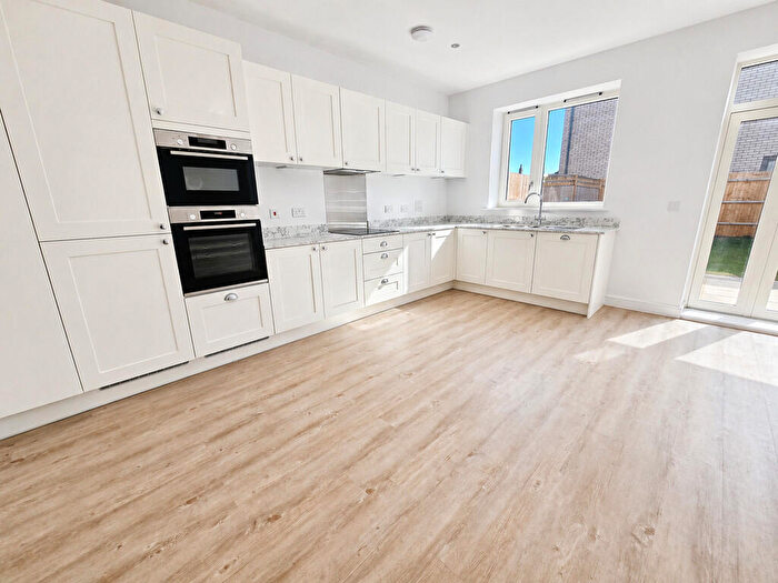 3 Bedroom Terraced House For Sale In Pipit Mews, Southwick, BN42