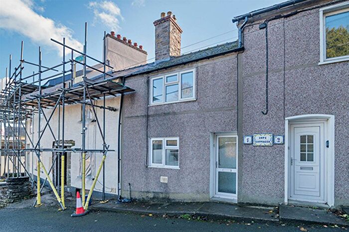 2 Bedroom Terraced House For Sale In Church Lane, Govilon, Abergavenny, NP7