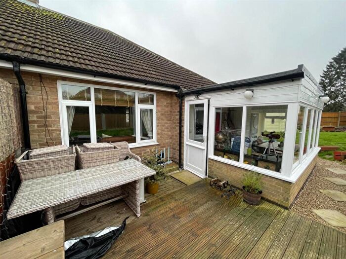 2 Bedroom Bungalow To Rent In Radnor Drive, Loughborough, LE12