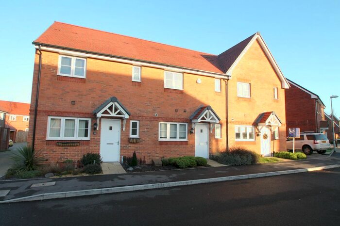 3 Bedroom Terraced House To Rent In Shearwater Drive, Bracknell, Berkshire RG12