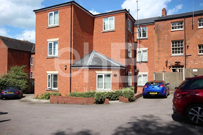2 Bedroom Flat To Rent In White Lion House, Warwick, CV34