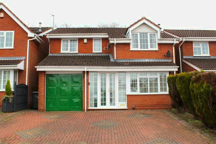 4 Bedroom Detached House To Rent In Byfleet Close, Bilston, WV14