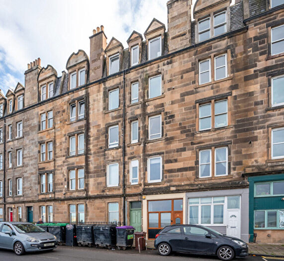 1 Bedroom Flat For Sale In / Starbank Road, Newhaven, EH5