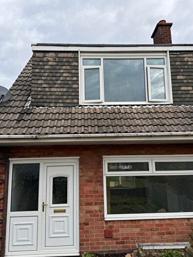 3 Bedroom Semi-Detached House To Rent In Allerton Road, Bradford, West Yorkshire, BD15