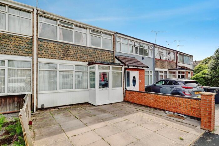 3 Bedroom Terraced House To Rent In Trevose Avenue, Exhall, CV7