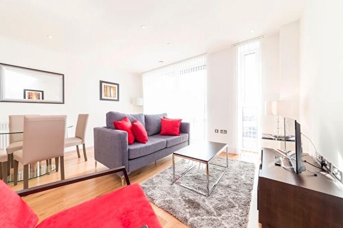 2 Bedroom Flat To Rent In Sovereign Tower, Canning Town, London, E16