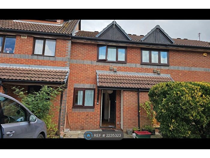 2 Bedroom Terraced House To Rent In Weavers Close, Isleworth, TW7