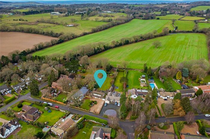 4 Bedroom Detached House For Sale In Oakway, Studham, LU6