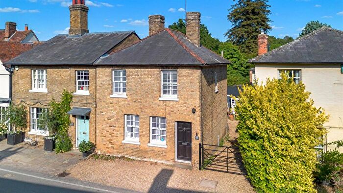 3 Bedroom Semi-Detached House For Sale In High Street, Much Hadham, SG10