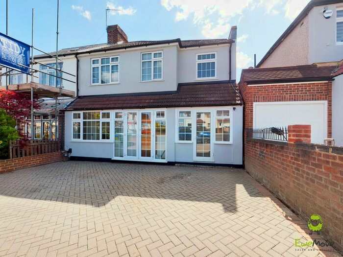 6 Bedroom Semi-Detached House To Rent In Bedonwell Road, Belvedere, DA17