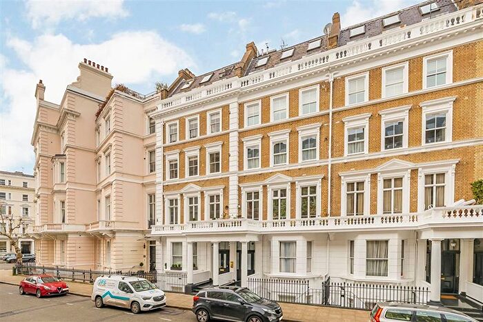 1 Bedroom Flat For Sale In Manson Place, South Kensington, SW7