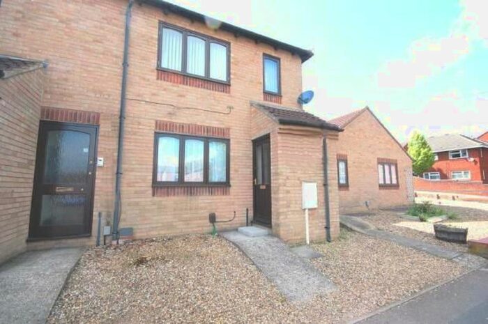 1 Bedroom Flat To Rent In Thorngate Street, Kettering, NN16