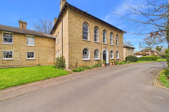 2 Bedroom Apartment For Sale In Limes Park, St. Ives, Cambridgeshire, PE27