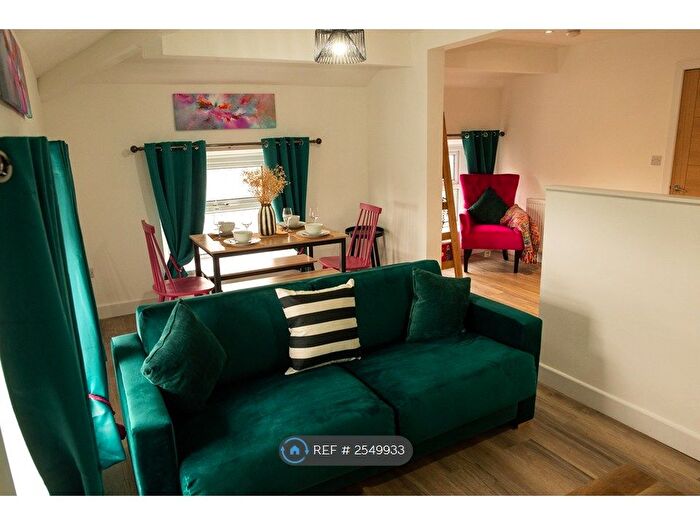 2 Bedroom Flat To Rent In Victoria Street, Morecambe, LA4