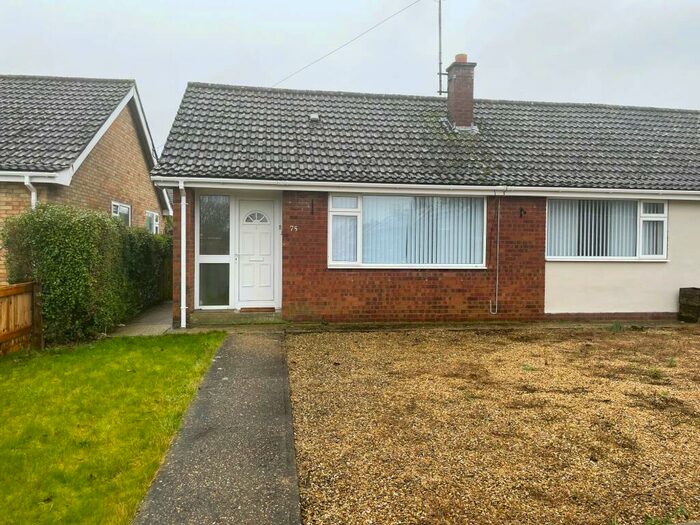 2 Bedroom Bungalow To Rent In Meadowfield, Sleaford, NG34