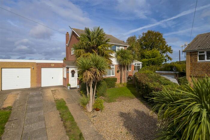 3 Bedroom Detached House For Sale In Park View Rise, Nonington, Dover, CT15