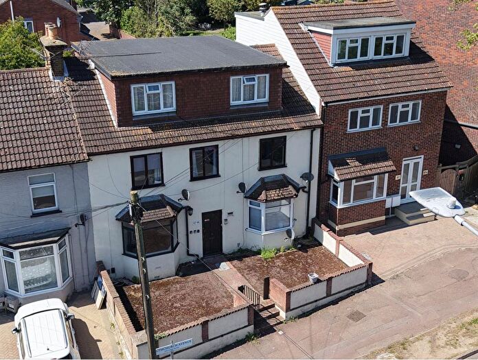 2 Bedroom Flat To Rent In Southchurch Avenue, Southend-On-Sea, SS1
