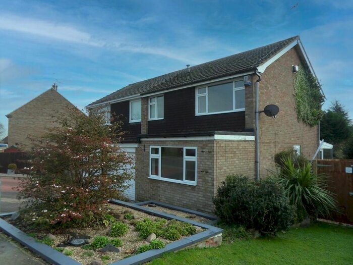 3 Bedroom Semi-Detached House To Rent In The Leys, Denton, NN7