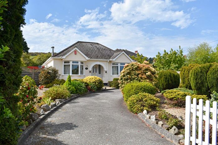 3 Bedroom Bungalow For Sale In Trevarth Road, Trevarth, Redruth, Cornwall, TR16