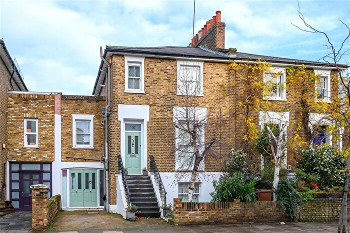 4 Bedroom Terraced House For Sale In Downham Road, Islington, London, N1