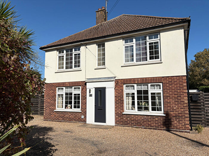 3 Bedroom Apartment For Sale In Beatrice Avenue, Old Felixstowe, IP11